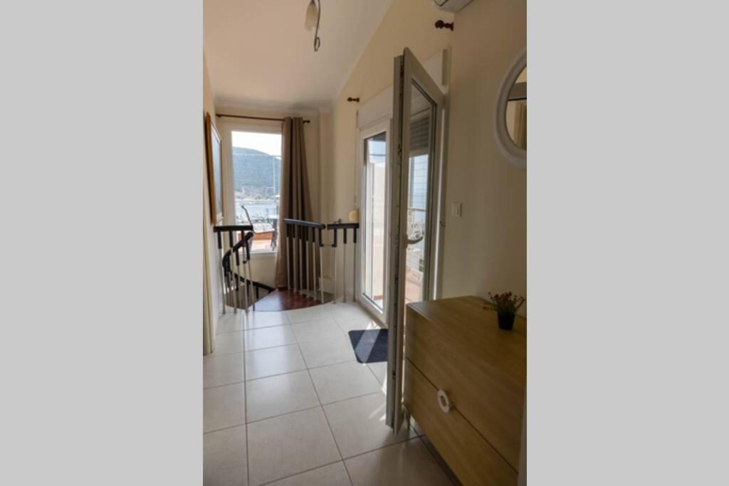 Port View House-Comfy Family Apartment-Panoramic View Néa Péramos Εξωτερικό φωτογραφία